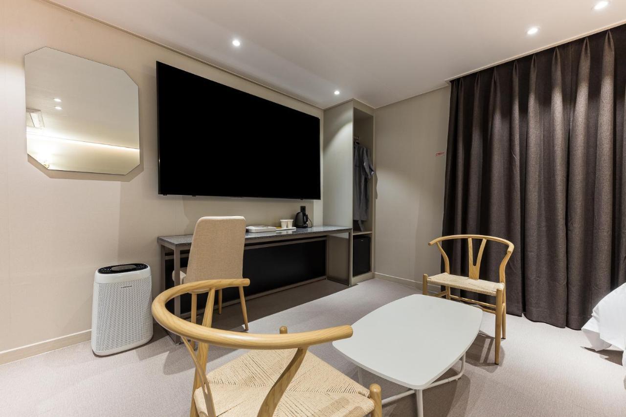 Hotel Lium Τσεονάν Εξωτερικό φωτογραφία