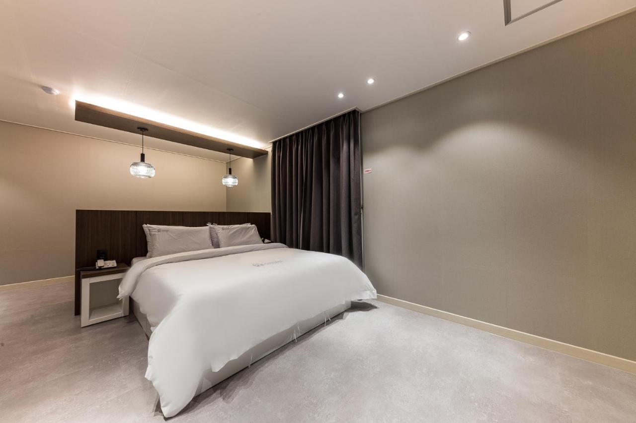 Hotel Lium Τσεονάν Εξωτερικό φωτογραφία