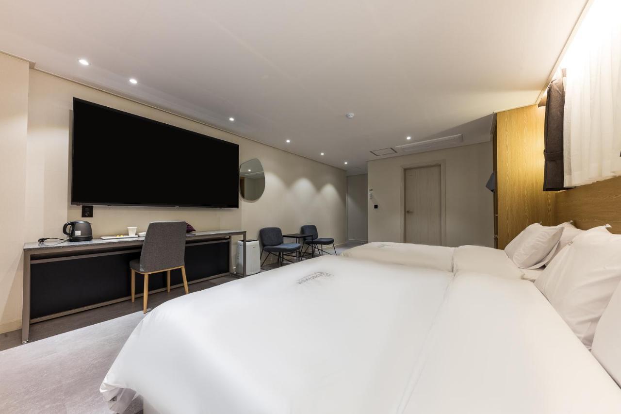 Hotel Lium Τσεονάν Εξωτερικό φωτογραφία