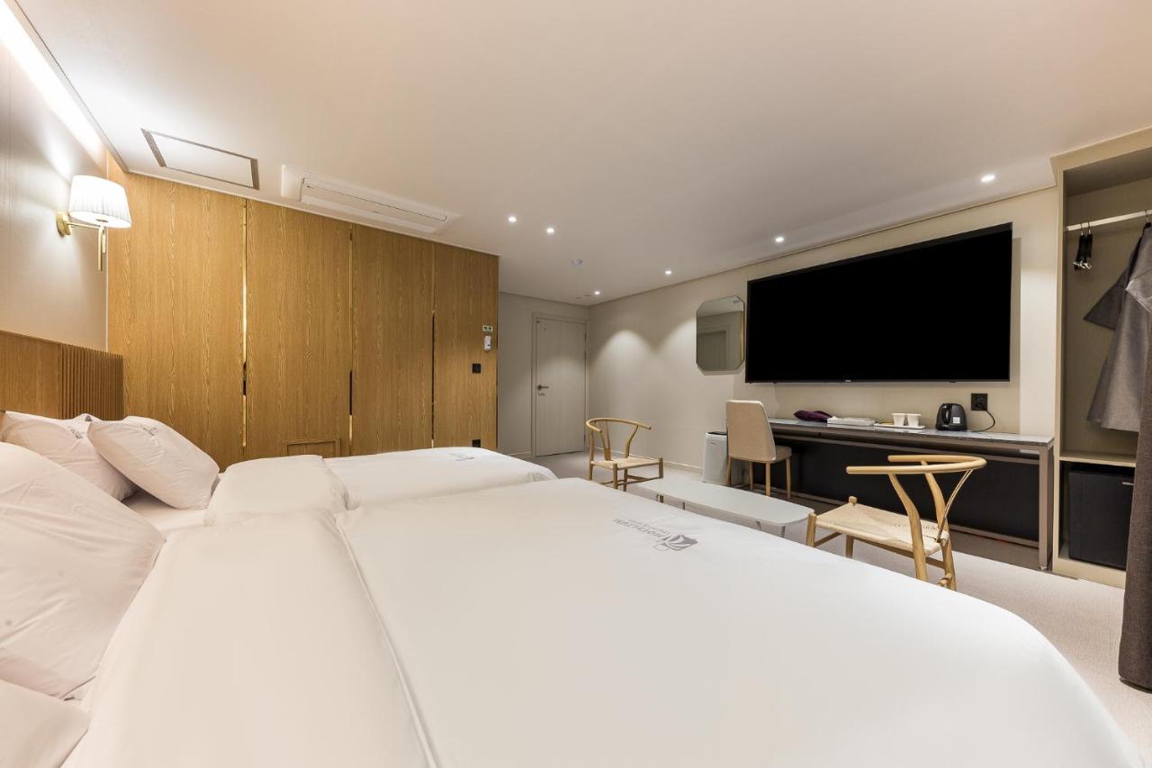 Hotel Lium Τσεονάν Εξωτερικό φωτογραφία