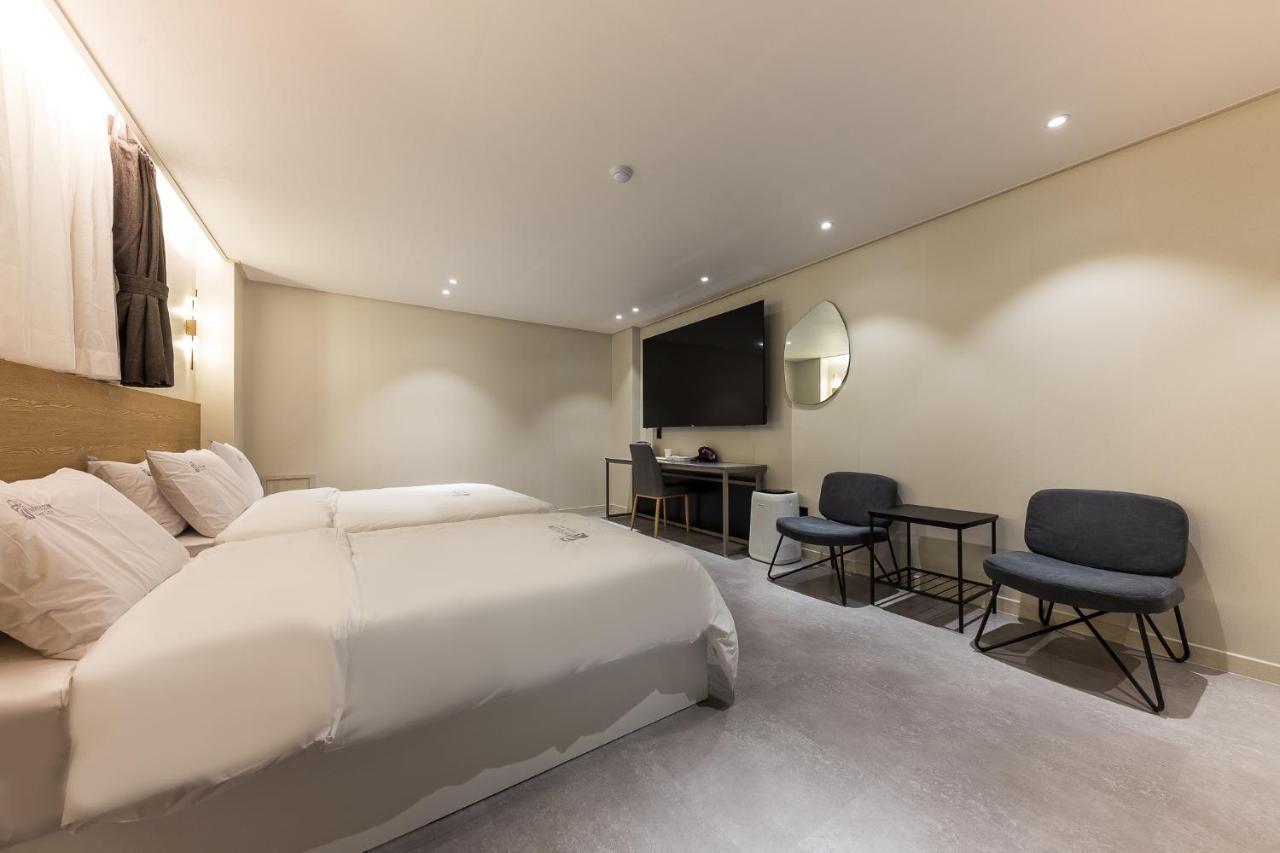 Hotel Lium Τσεονάν Εξωτερικό φωτογραφία