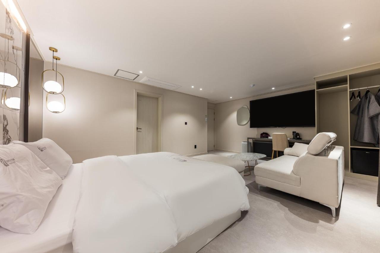 Hotel Lium Τσεονάν Εξωτερικό φωτογραφία